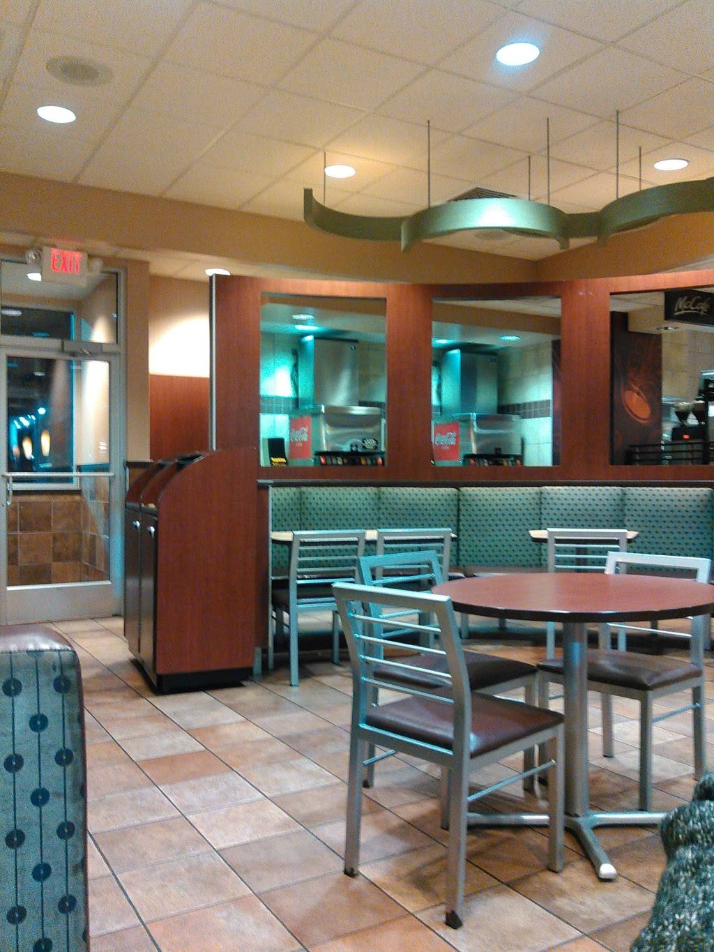 McDonalds | cafe | 924 Shooting Park Rd, Peru, IL 61354, USA | 8152235216 OR +1 815-223-5216