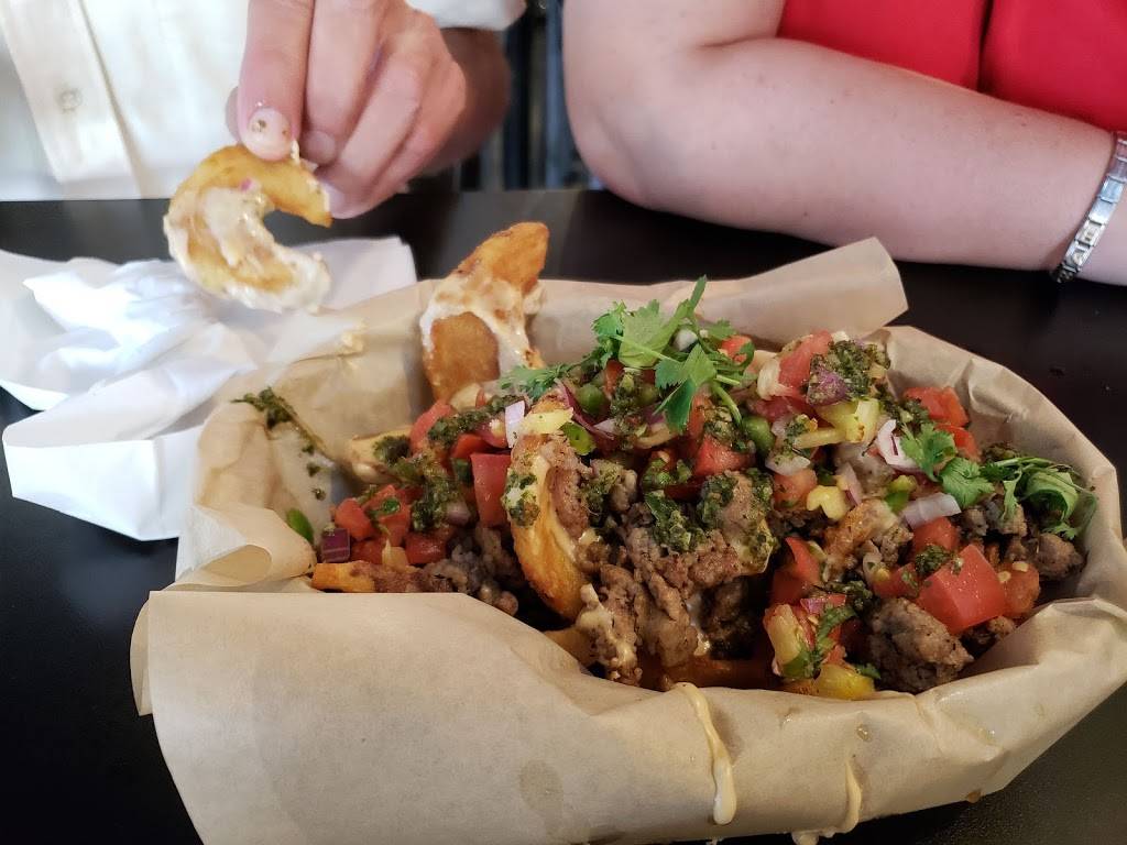 Rubys Beers, Bikes, Brats | restaurant | 429 E 3rd St, Davenport, IA 52801, USA | 5639494582 OR +1 563-949-4582