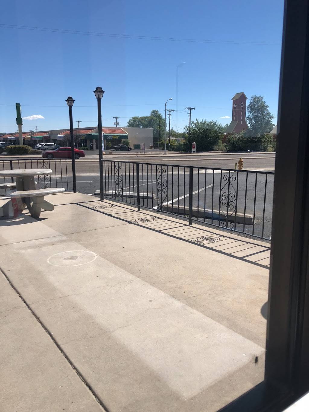 Blakes Lotaburger | restaurant | 641 Coors Blvd NW, Albuquerque, NM 87121, USA | 5058360858 OR +1 505-836-0858