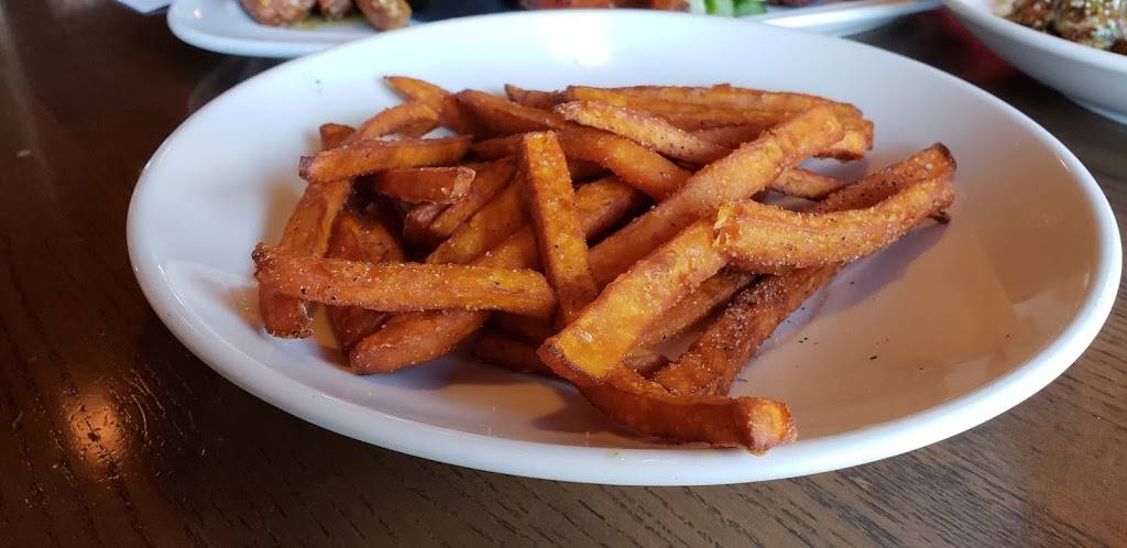 TGI Fridays | restaurant | 2625 E Eastland Ctr Dr, West Covina, CA 91791, USA | 6263316393 OR +1 626-331-6393