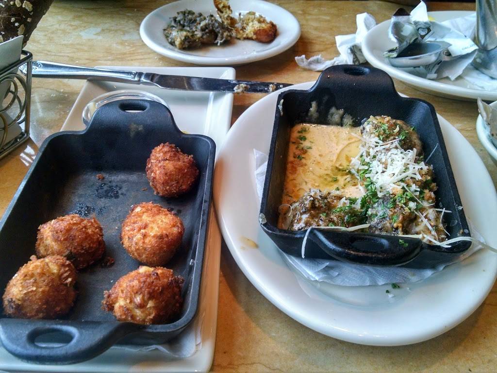 The Cheesecake Factory | restaurant | 1504 Old Country Rd, Westbury, NY 11590, USA | 5162225500 OR +1 516-222-5500