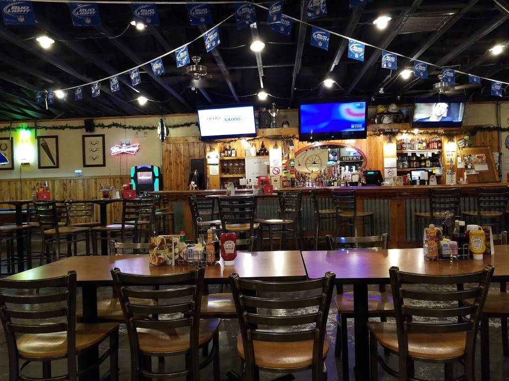 Tin Top Bar & Grill | restaurant | 37901 W Salome Hwy, Tonopah, AZ 85354, USA | 6233861501 OR +1 623-386-1501