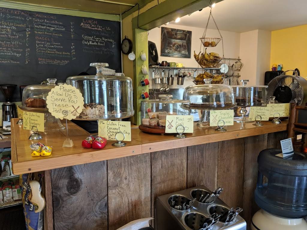 Windmill | cafe | 21231 E Cliff Dr, Santa Cruz, CA 95062, USA | 8314644698 OR +1 831-464-4698