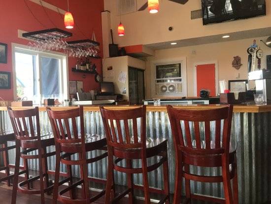 Barbaras on the Bay | restaurant | 12 Ericsson Ave, Betterton, MD 21610, USA | 4103483079 OR +1 410-348-3079