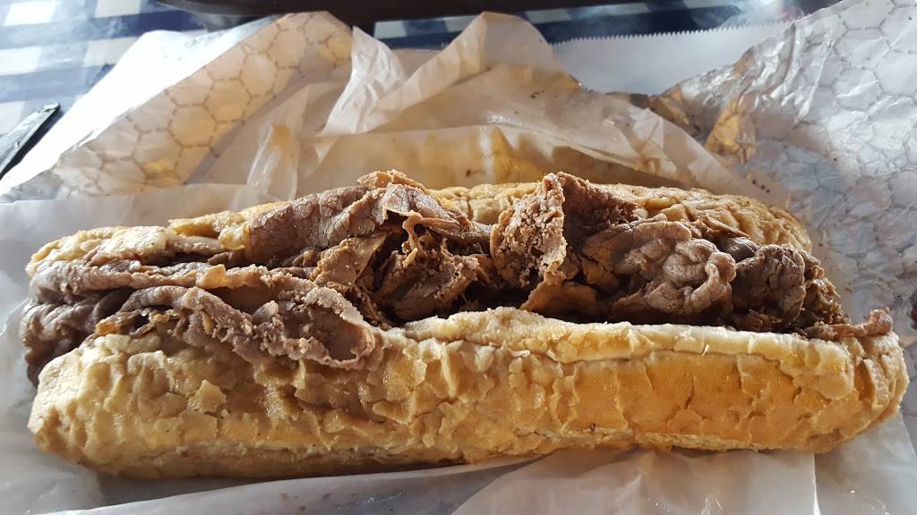 Portillos Hot Dogs | meal takeaway | 7195 Kingery Hwy, Willowbrook, IL 60527, USA | 6307890909 OR +1 630-789-0909