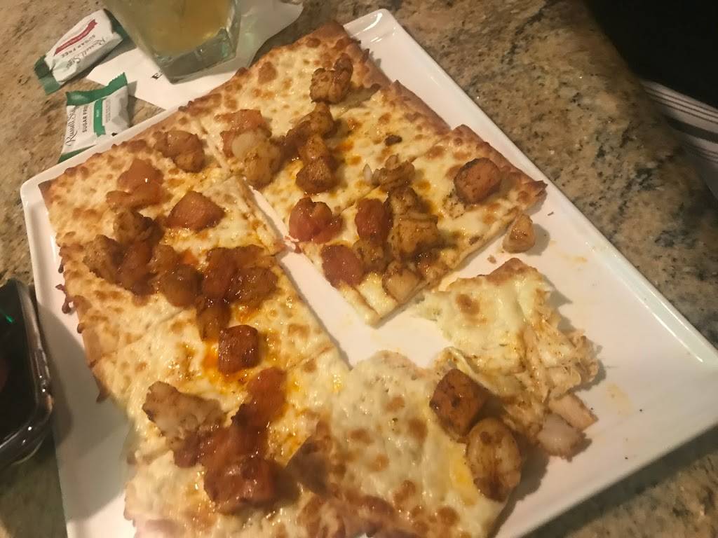 Basils Kitchen | restaurant | 5500 N River Rd, Rosemont, IL 60018, USA | 8476784000 OR +1 847-678-4000