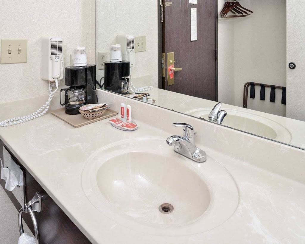 Econo Lodge Inn & Suites | restaurant | 1607 N Main St, Shelbyville, TN 37160, USA | 9316801030 OR +1 931-680-1030