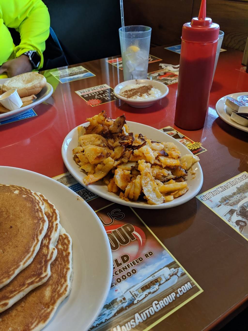 Yankee Kitchen Restaurant | restaurant | 6635 Market St, Boardman, OH 44512, USA | 3307261300 OR +1 330-726-1300