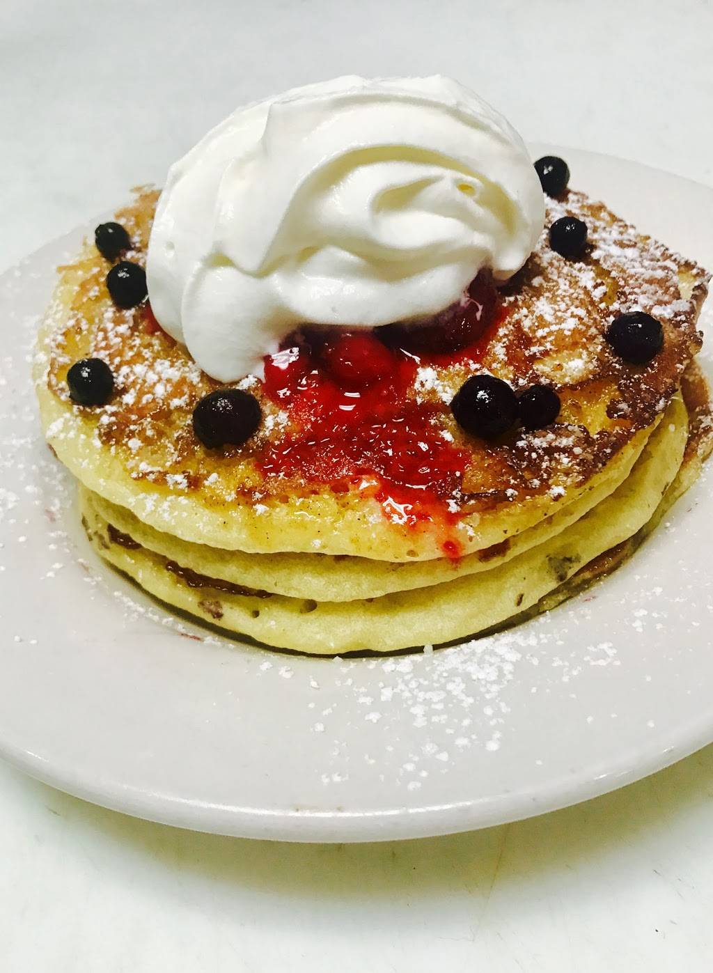 Wimpys Diner | restaurant | 12916 Yonge St, Richmond Hill, ON L4C 1A7, Canada | 2892347373 OR +1 289-234-7373