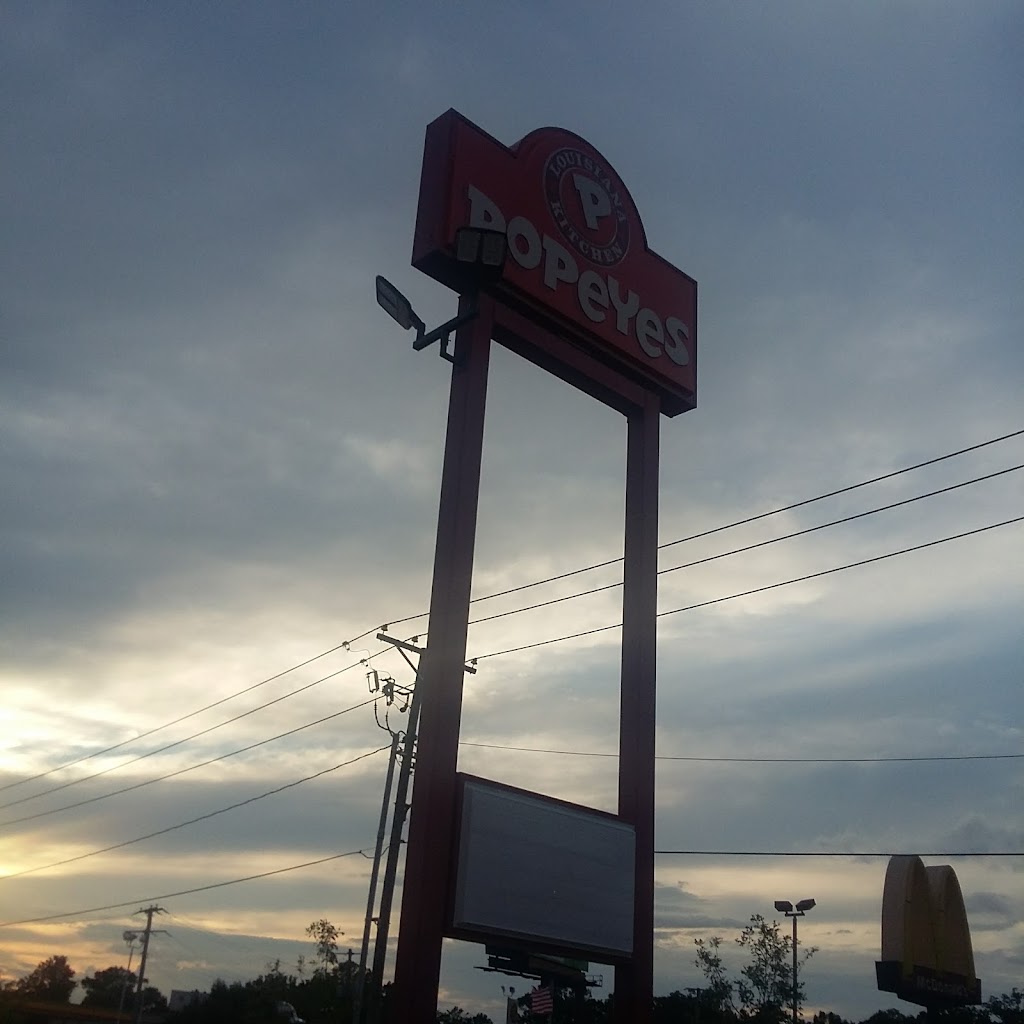 Popeyes Louisiana Kitchen | restaurant | 8815 Baseline Rd, Little Rock, AR 72209, USA | 5015707770 OR +1 501-570-7770