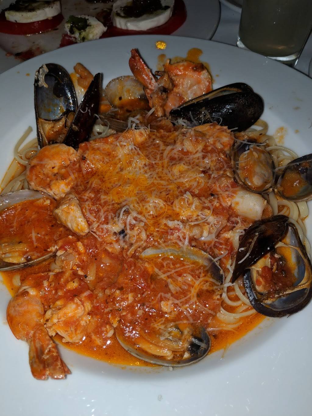 PJs Restaurant & Cocktail | restaurant | 3721 San Pablo Dam Rd, El Sobrante, CA 94803, USA | 5102220221 OR +1 510-222-0221