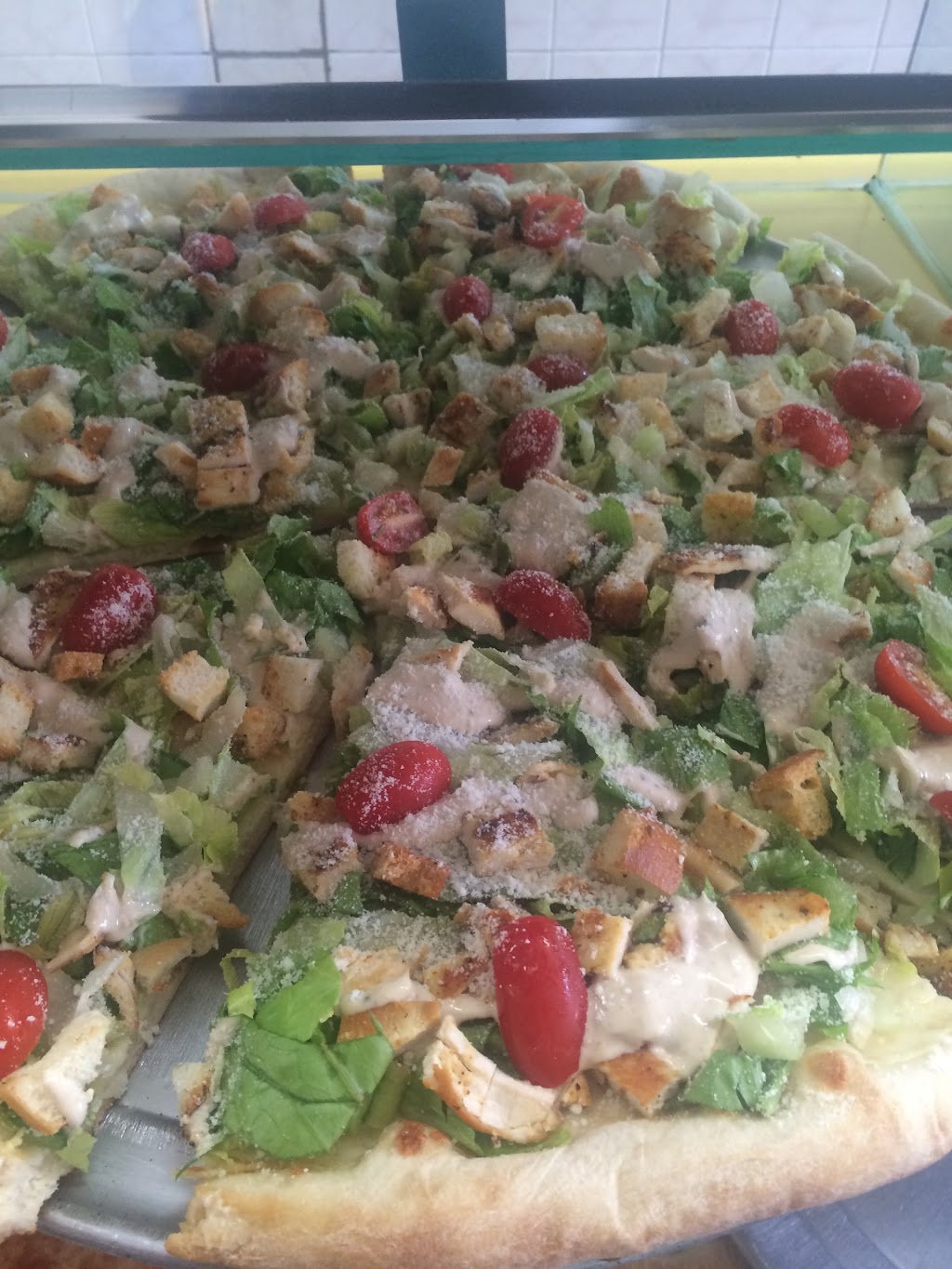 Luigis Pizza | meal delivery | 4704 5th Ave, Brooklyn, NY 11220, USA | 7184927565 OR +1 718-492-7565