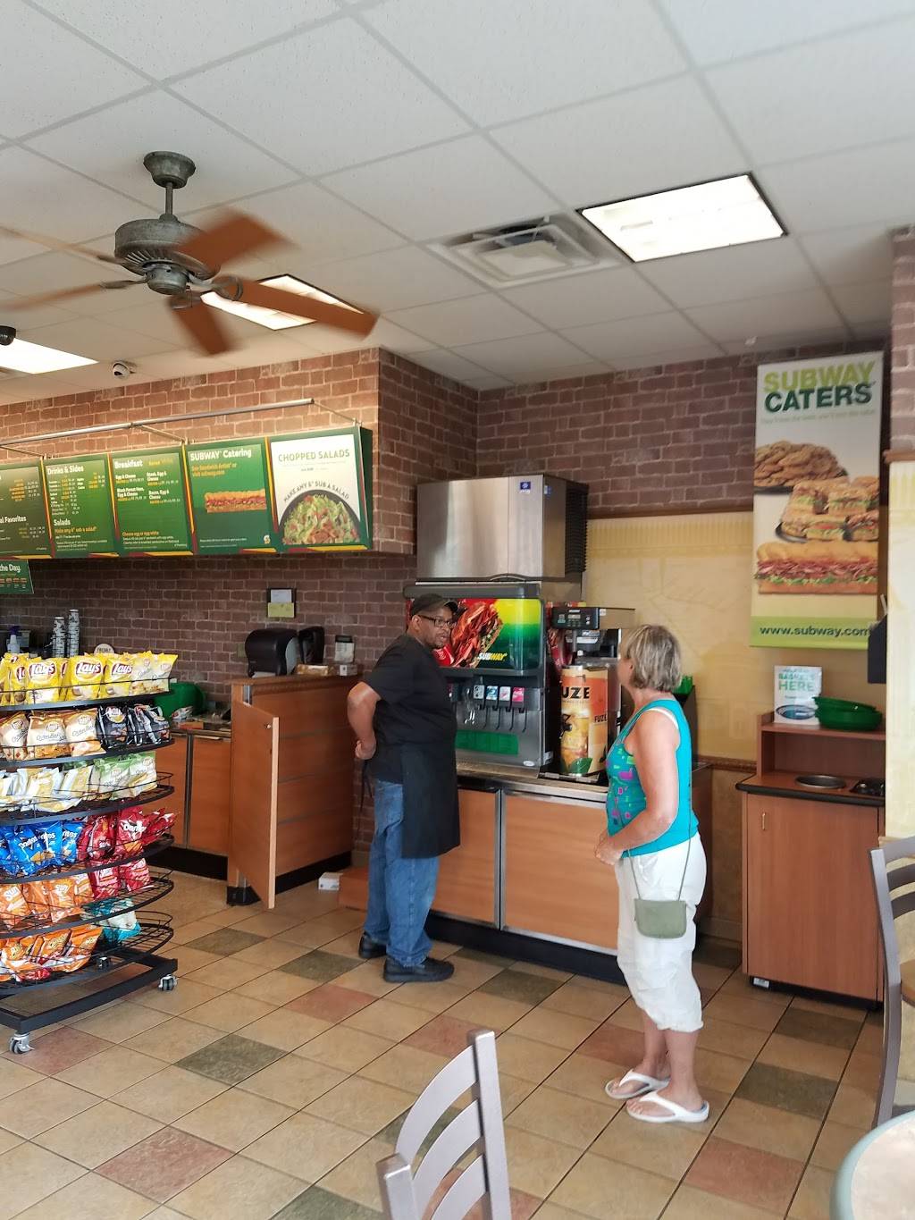 Subway | restaurant | 6840 W Main St, Kalamazoo, MI 49009, USA | 2693534567 OR +1 269-353-4567