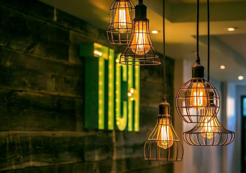 Tich | restaurant | 2314 Lake Shore Blvd W, Etobicoke, ON M8V 1B5, Canada | 6473498424 OR +1 647-349-8424
