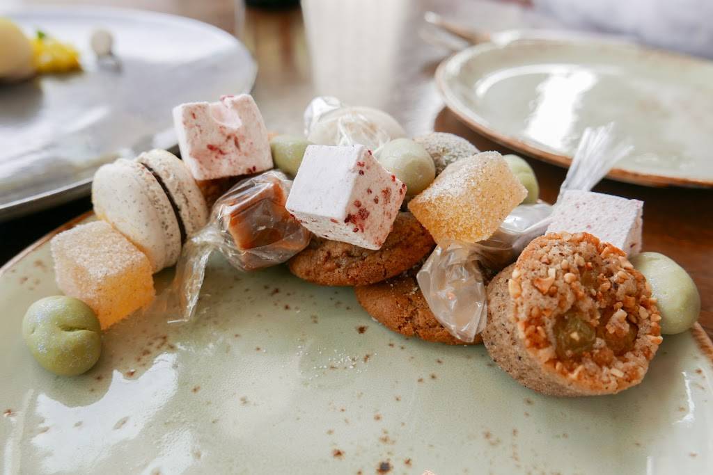 NoMi Kitchen | restaurant | 800 N Michigan Ave, Chicago, IL 60611, USA | 3122394030 OR +1 312-239-4030