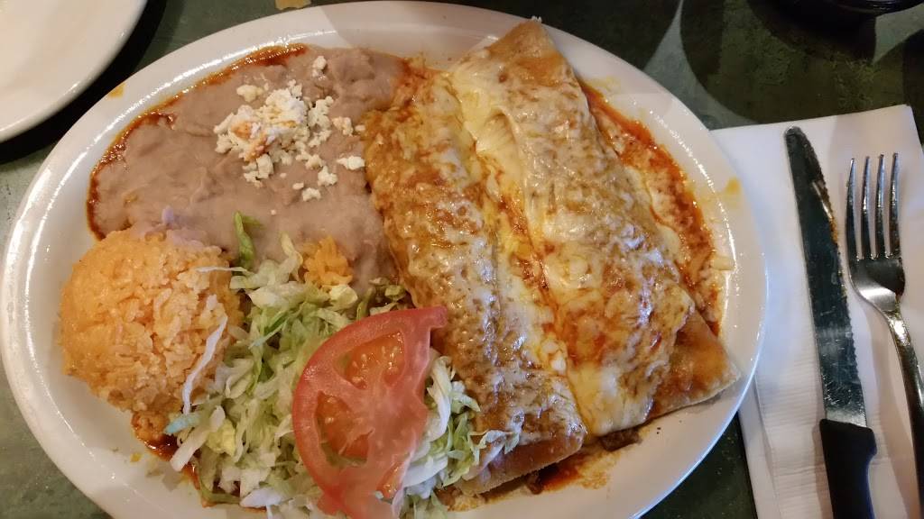 Panchos | restaurant | 700 E New York St, Aurora, IL 60505, USA | 6308209391 OR +1 630-820-9391