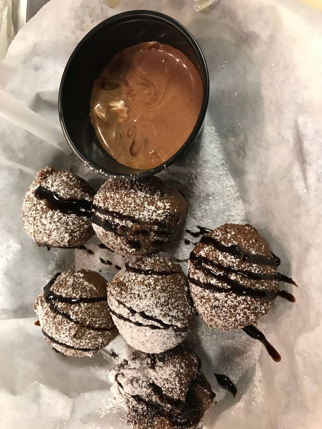 Luthers Cafe | restaurant | 1503 N Main Ave, San Antonio, TX 78212, USA | 2102237727 OR +1 210-223-7727