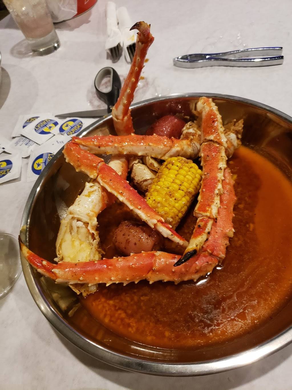 The krab hut | restaurant | 5100 S Cleveland Ave #401, Fort Myers, FL 33907, USA | 2392705769 OR +1 239-270-5769