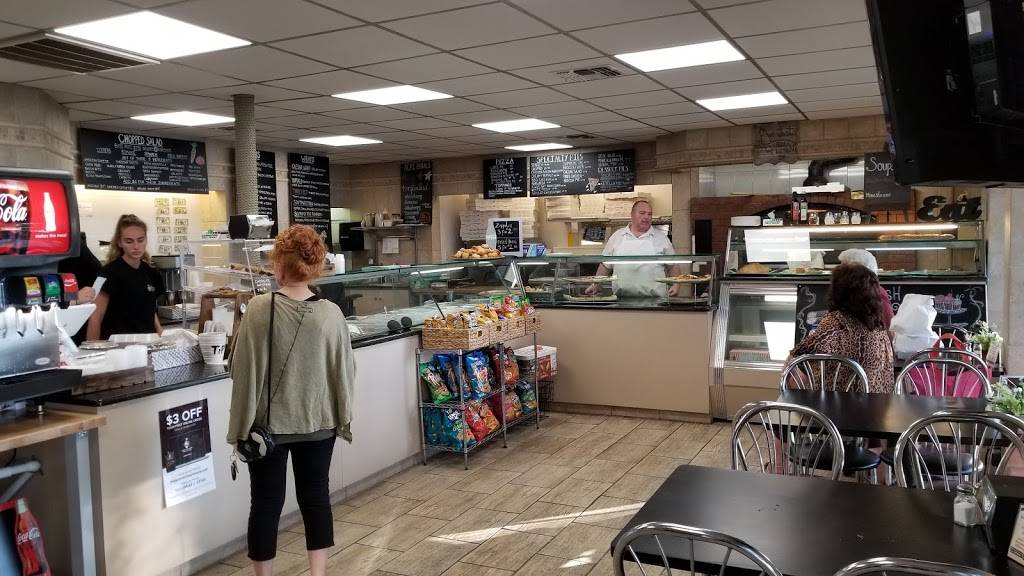 Lindas Riverside Pizzeria & Cafe | restaurant | 100 Riviera, Kings Park, NY 11754, USA | 6317806100 OR +1 631-780-6100