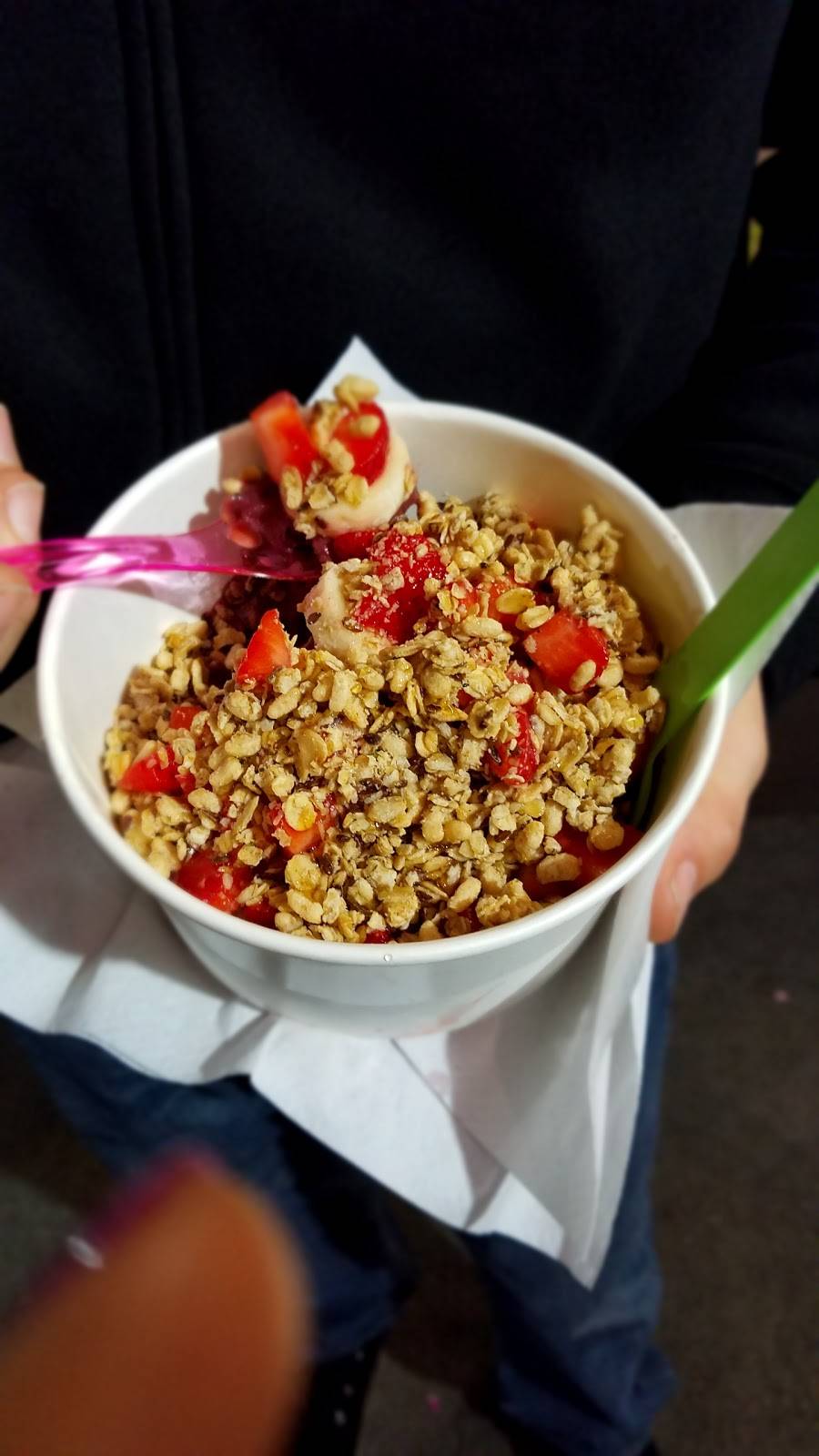 Bon Bon Berry Acai Bowl & Frozen Yogurt | cafe | 1848 Westwood Blvd, Los Angeles, CA 90025, USA | 3104415566 OR +1 310-441-5566