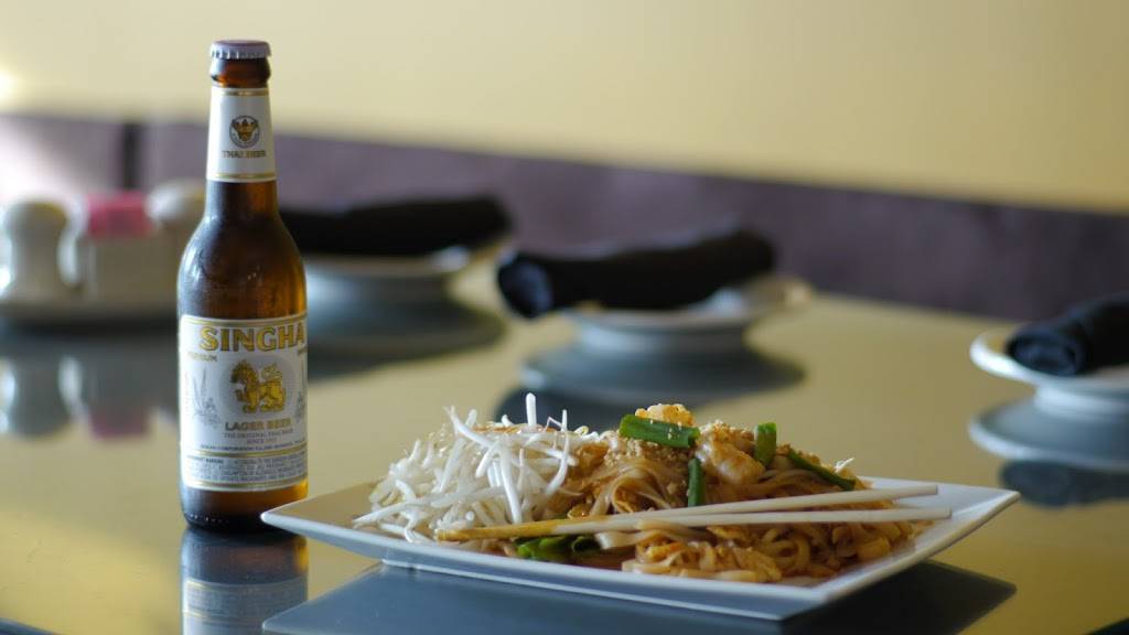 Big Thai Restaurant | restaurant | Shopping Center, 1319 Military Cutoff Rd, Wilmington, NC 28405, USA | 9102566588 OR +1 910-256-6588