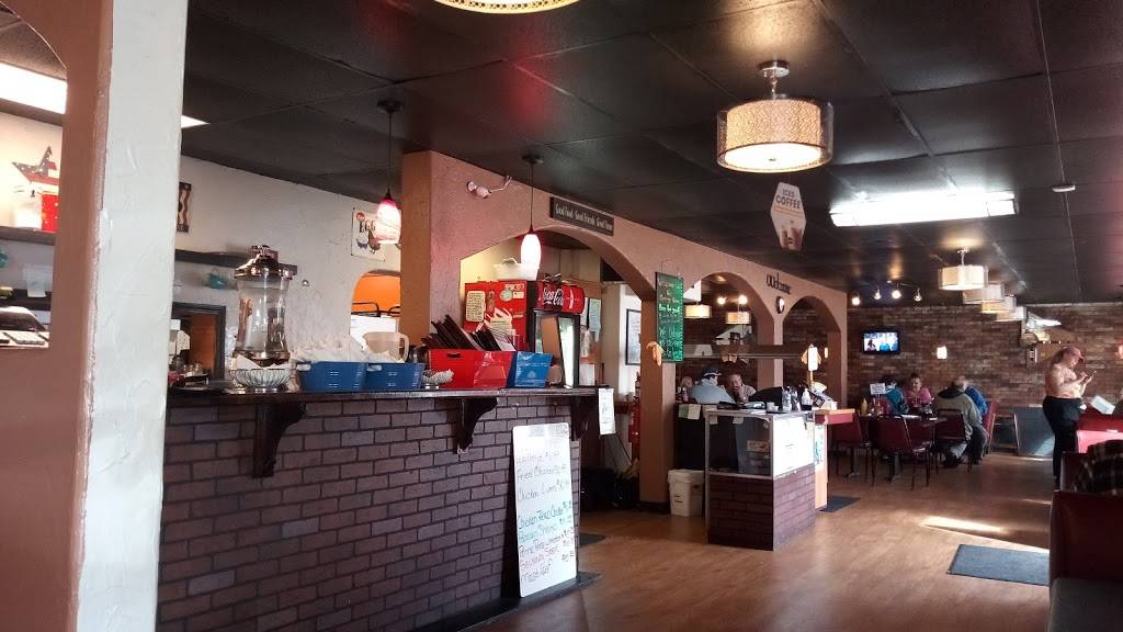 Carriage House Family Restaurant | restaurant | 1537 N Glenstone Ave, Springfield, MO 65803, USA | 4177204487 OR +1 417-720-4487