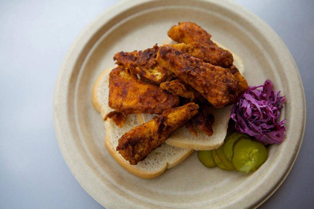 Grins Vegetarian Cafe | restaurant | 2421 Vanderbilt Pl, Nashville, TN 37212, USA | 6153228571 OR +1 615-322-8571