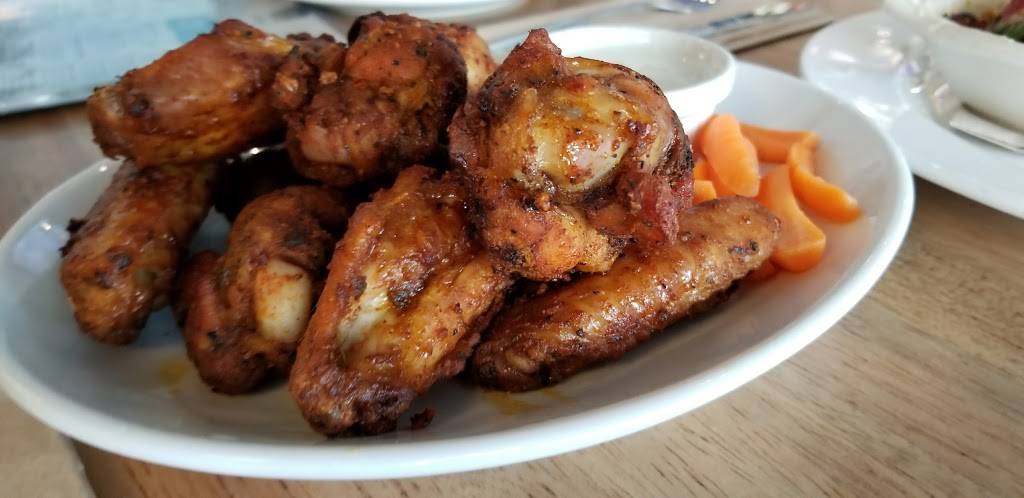 Blue Line Pizza | restaurant | 511 Westlake Center, Daly City, CA 94015, USA | 6507558500 OR +1 650-755-8500