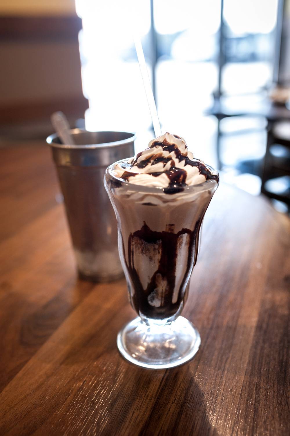 Charlies Restaurant | restaurant | 200 Manchester Ave, Newton, KS 67114, USA | 3162830790 OR +1 316-283-0790