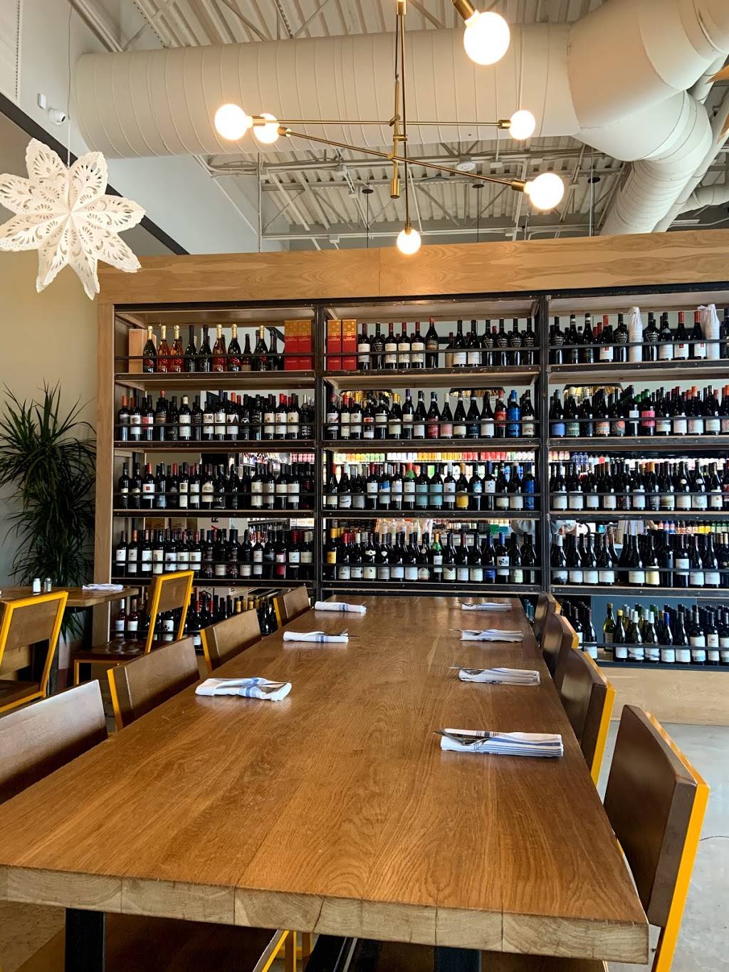 Mour Cafe | restaurant | 1414 Shore District Dr building 3 suite 120, Austin, TX 78741, USA | 5124426687 OR +1 512-442-6687