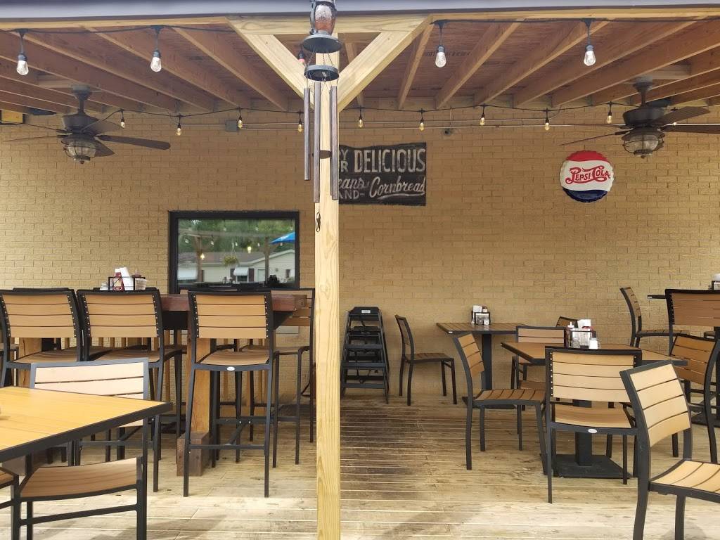 The Mason Jar | restaurant | 241 N Liberty St, Lowell, IN 46356, USA | 2192255222 OR +1 219-225-5222