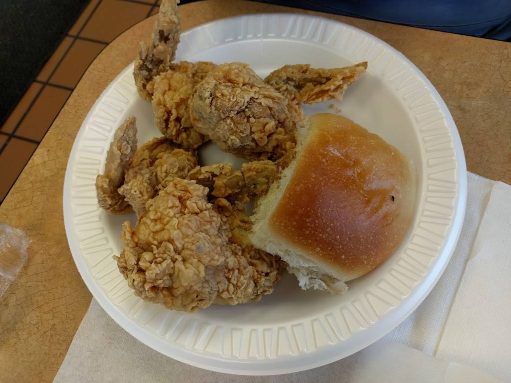 Chicken Express | restaurant | 42 US-87, Comfort, TX 78013, USA | 8309952750 OR +1 830-995-2750