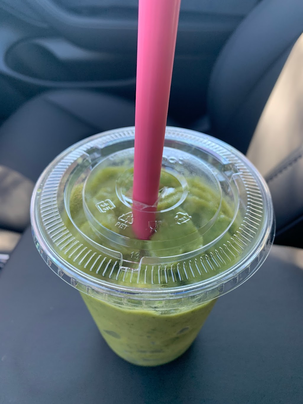 Urth Shakes | restaurant | 2235 Thousand Oaks Dr Bldg 2, San Antonio, TX 78232, USA | 2103142968 OR +1 210-314-2968