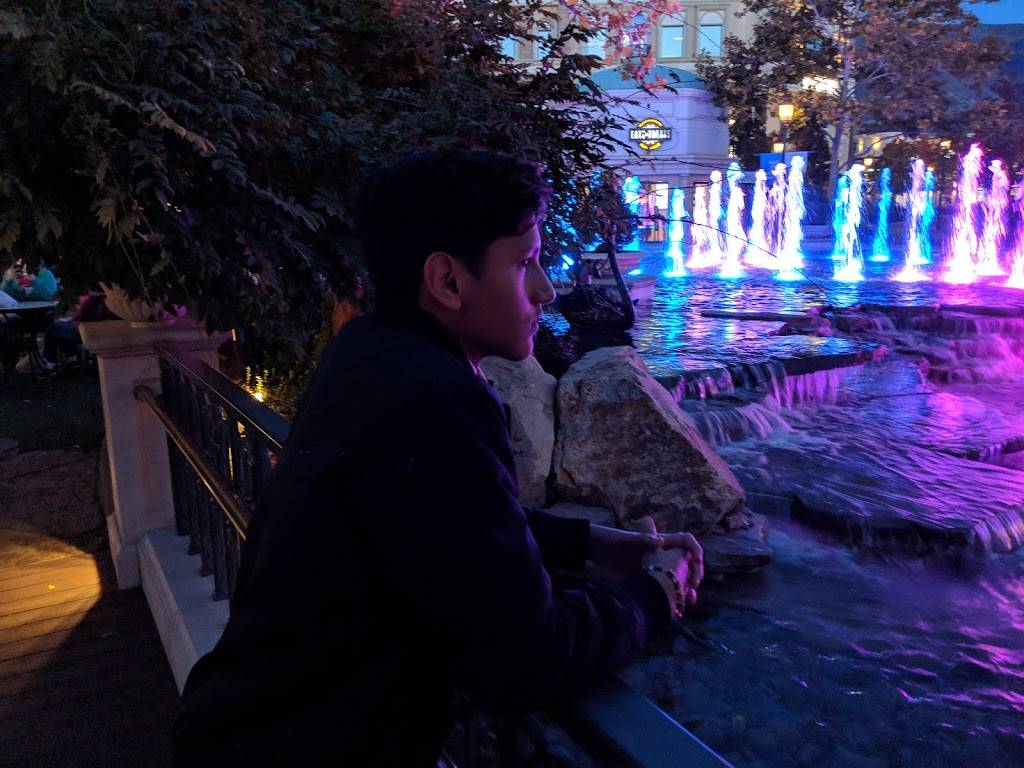 Fountain View Event Venue | restaurant | 164 N W Promontory #200, Farmington, UT 84025, USA | 8015800151 OR +1 801-580-0151