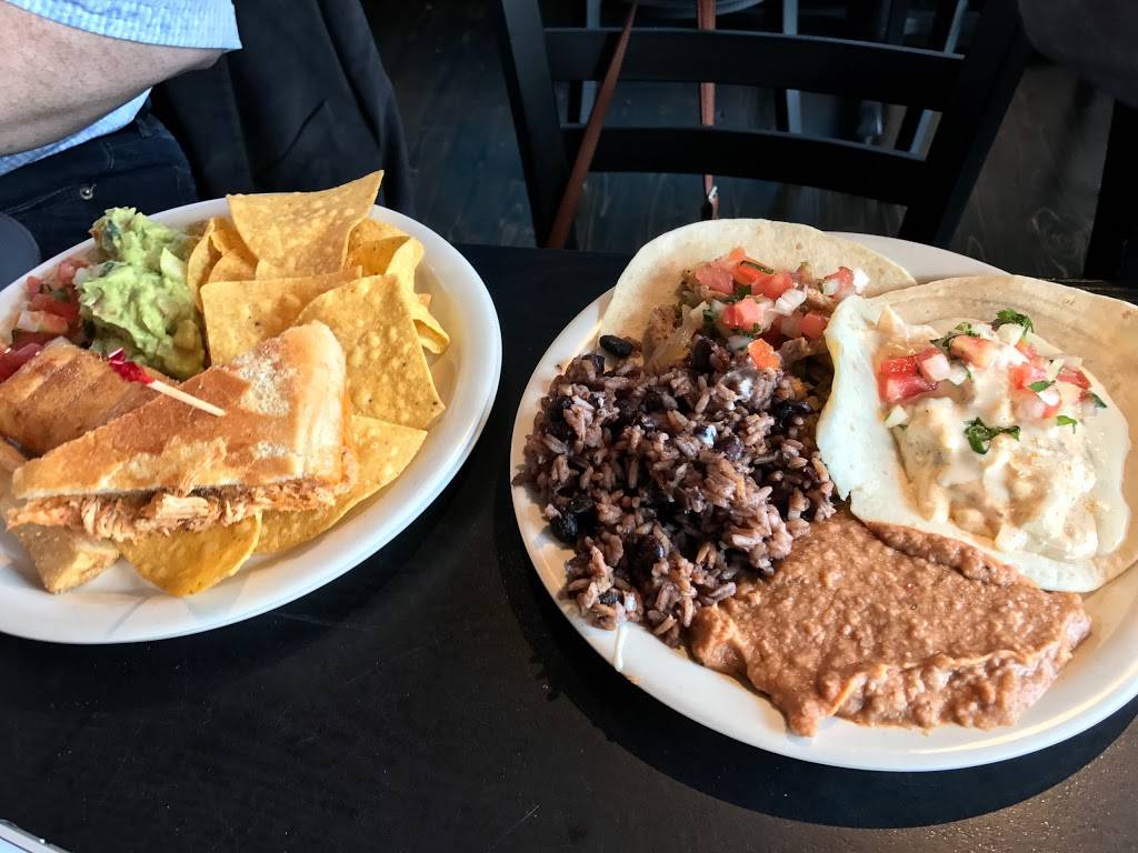 Carlos Poco Loco | restaurant | 1809 Adams St, Toledo, OH 43604, USA | 4192141655 OR +1 419-214-1655