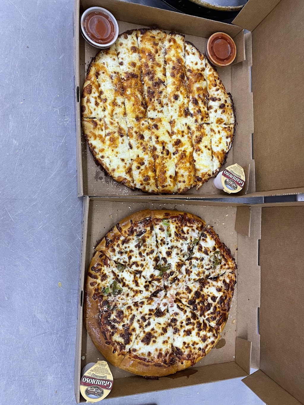 ANNIE’S PIZZA | restaurant | 5461 Peavine Rd, Crossville, TN 38571, USA | 9314562222 OR +1 931-456-2222