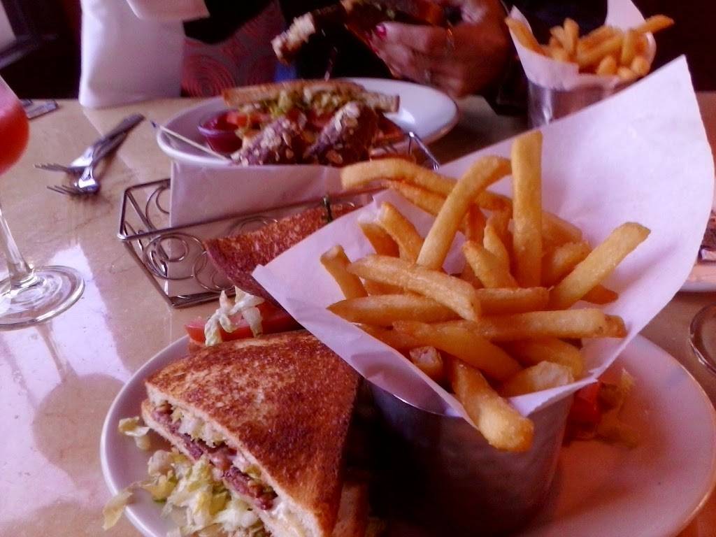 The Cheesecake Factory | restaurant | 140 Market Street, Yonkers, NY 10710, USA | 9147099240 OR +1 914-709-9240