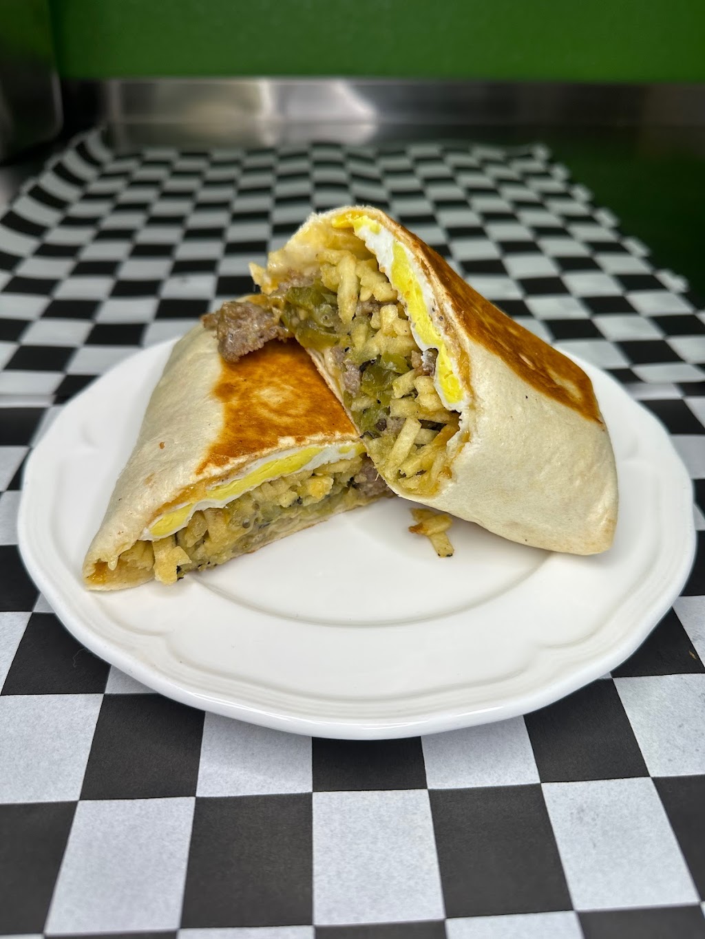 Hungry Bear Cafe & Gifts | restaurant | 35 Rover Blvd Ste H 144, White Rock, NM 87547, USA | 5053930073 OR +1 505-393-0073