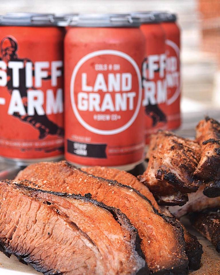 Ray Rays Hog Pit Franklinton | restaurant | 424 W Town St, Columbus, OH 43215, USA | 6144049742 OR +1 614-404-9742