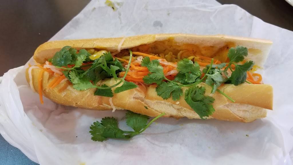 Papaya Vietnamese Café | restaurant | 15600 NE 8th St STM PM-12, Bellevue, WA 98008, USA | 4256438999 OR +1 425-643-8999