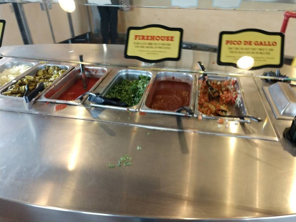 Taco Bueno | restaurant | 10932 Stadium Dr, Kansas City, KS 66111, USA | 9133281025 OR +1 913-328-1025