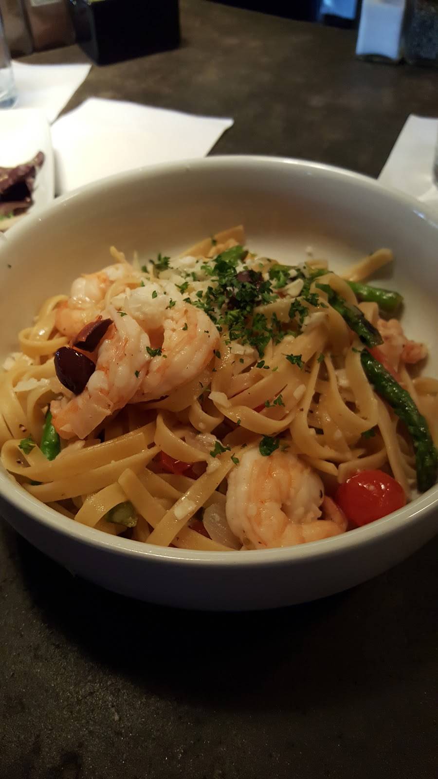 Octane InterLounge | restaurant | 124 N Main St, Rockford, IL 61101, USA | 8159654012 OR +1 815-965-4012