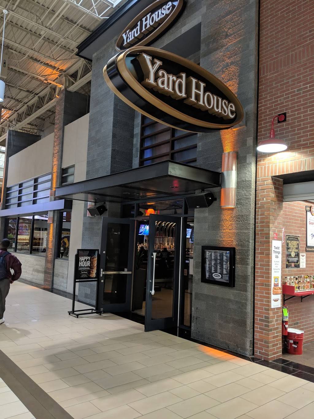 Yard House | restaurant | 4374 Palisades Center Dr, West Nyack, NY 10994, USA | 8453481528 OR +1 845-348-1528