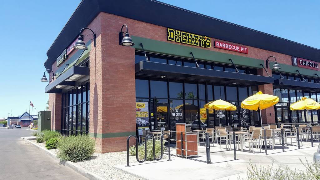 Dickeys Barbecue Pit | restaurant | 3125 E Indian School Rd, Phoenix, AZ 85016, USA | 4806260856 OR +1 480-626-0856