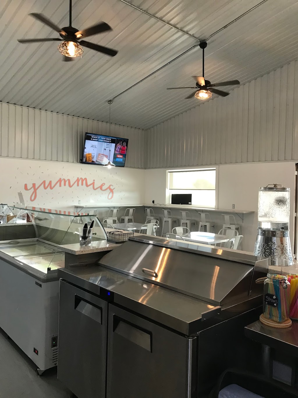 El Yummies | restaurant | 106 NE 2nd St, Lamesa, TX 79331, USA | 8068724121 OR +1 806-872-4121