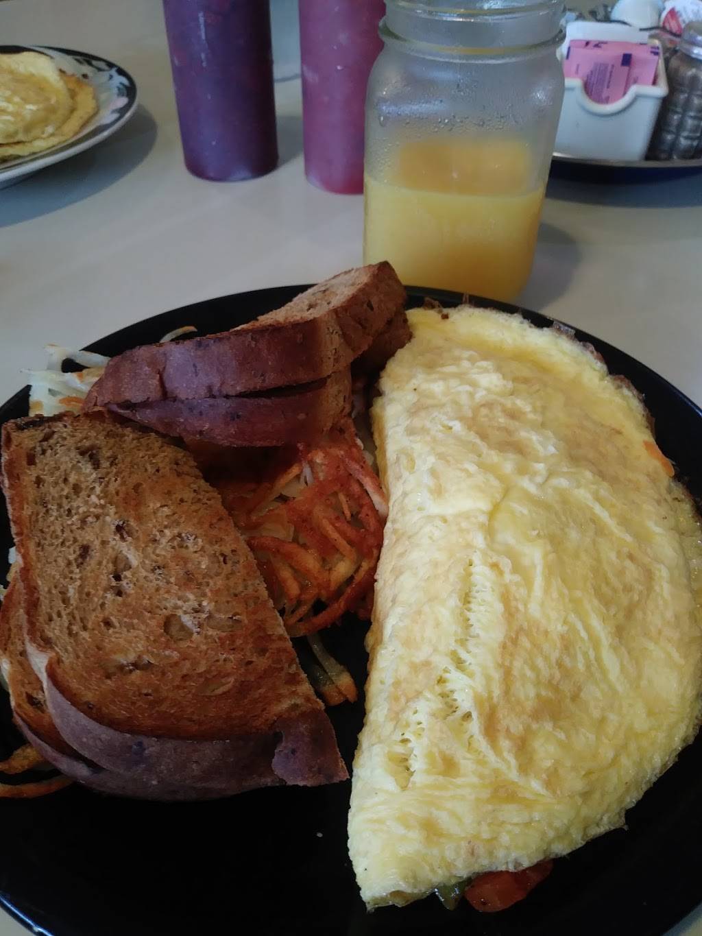 Crystal Cafe | restaurant | 1681 Benzie Hwy, Benzonia, MI 49616, USA | 2313834395 OR +1 231-383-4395