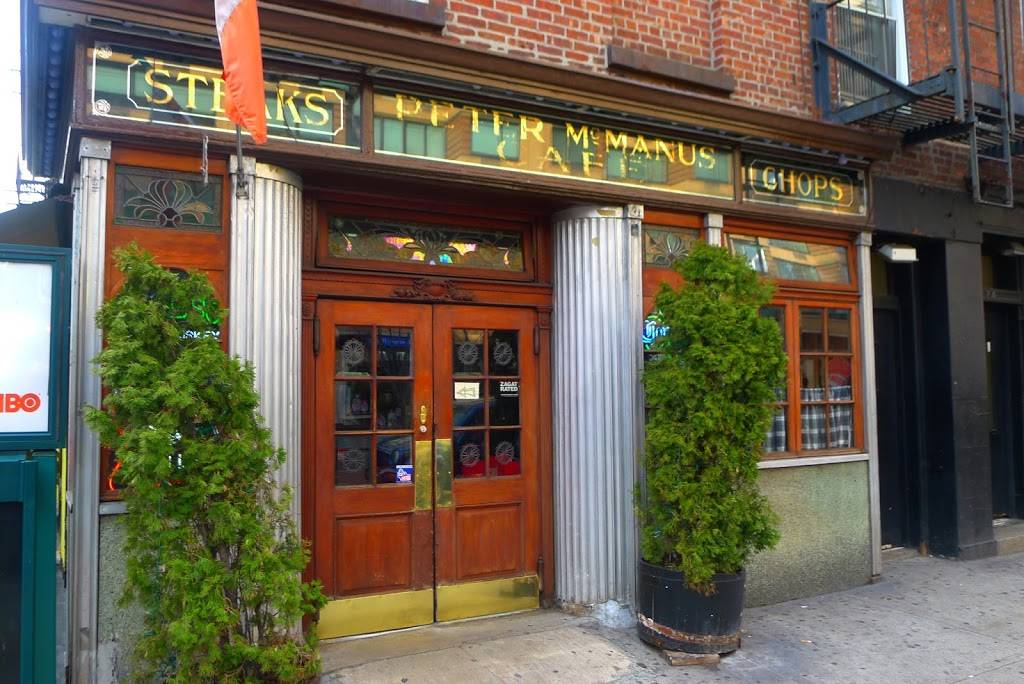 Peter McManus Cafe | restaurant | 152 7th Ave, New York, NY 10011, USA | 9172615504 OR +1 917-261-5504