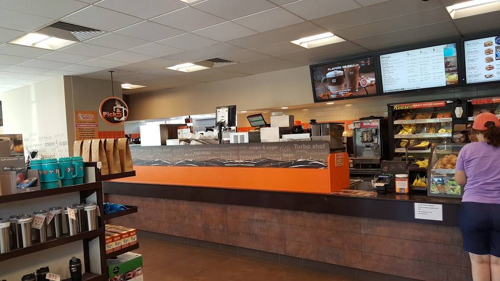 Dunkin | bakery | 1946 White Mountain Hwy, North Conway, NH 03860, USA | 6033565676 OR +1 603-356-5676