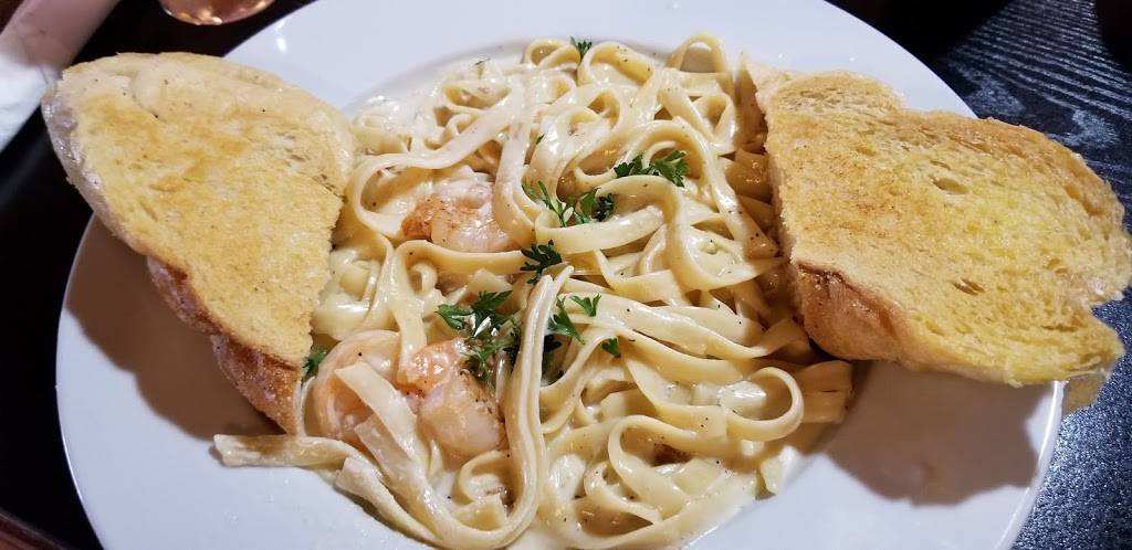 Golden Feather BBQ | restaurant | 29633 Ford Rd, Garden City, MI 48135, USA | 7344212114 OR +1 734-421-2114