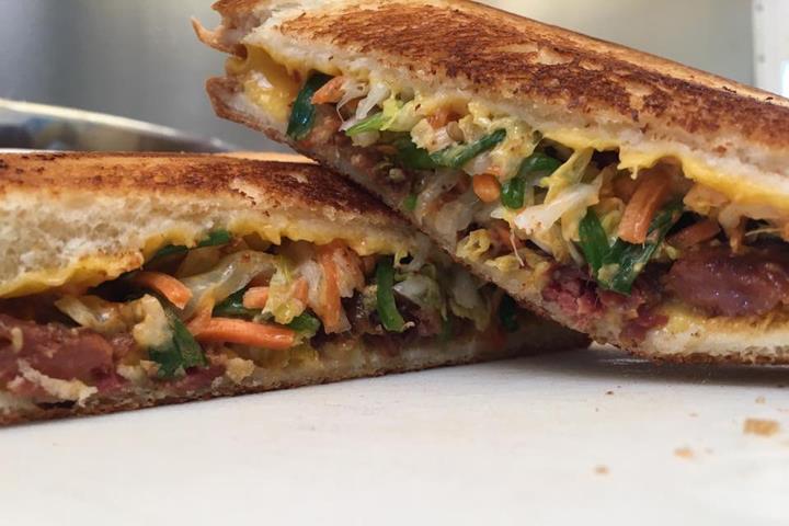 WanderLunch | restaurant | 200 High Ave W #31a, Oskaloosa, IA 52577, USA | 6412953907 OR +1 641-295-3907